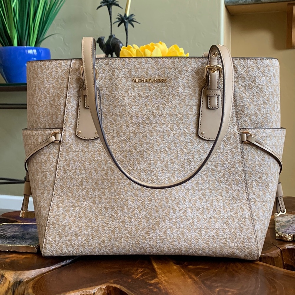 Michael Kors Tote